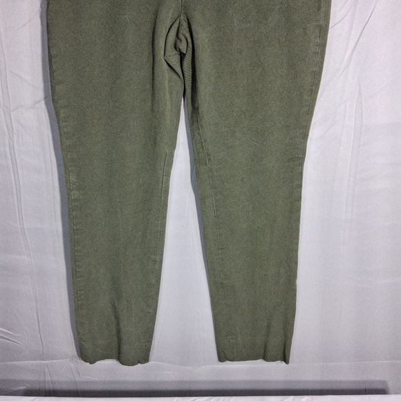 Banana Republic Chic Women's Size 6 Olive Green Sloan Chino's Pants - Picture 6 of 10